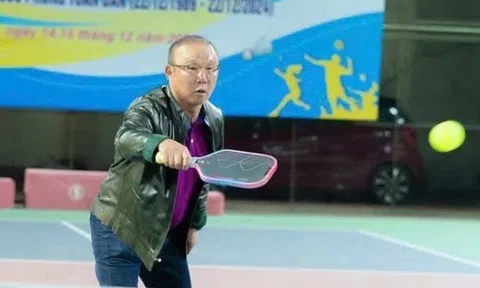 Viral khoảnh khắc HLV Park Hang-seo chơi pickleball