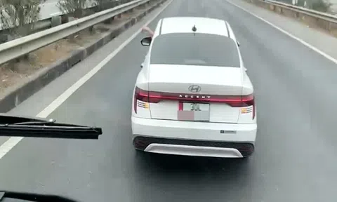 Tài xế ô tô tạt đầu, chặn xe khách giữa làn đường 100km/h trên cao tốc nói gì tại cơ quan công an?