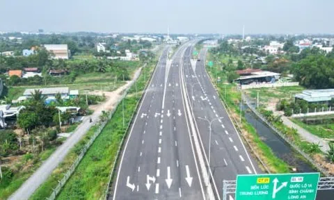 Cận cảnh gần 19 km cao tốc Bến Lức - Long Thành sắp thông xe