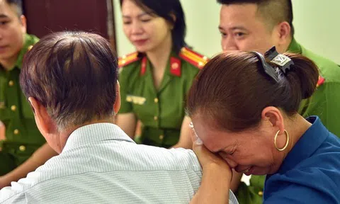 Người cha tìm thấy con gái thất lạc 57 năm vào đúng ngày ‘Bắc - Nam sum họp một nhà’ nhờ dữ liệu dân cư