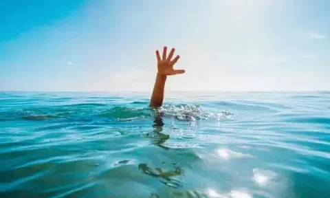 Đi bơi trên sông, 6 thành viên trong gia đình chết đuối thương tâm