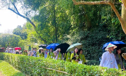 Quê Bác đón hàng vạn du khách về thăm dịp lễ 30/4- 1/5