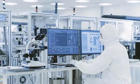 Thủ tướng yêu cầu DNNN tiên phong chuyển đổi số, góp sức cho 2 mục tiêu 100 năm