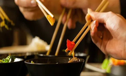 Vật dụng này có độc tính cao gấp 12 lần thạch tín, nhưng nhiều gia đình vẫn “ăn” chúng hàng ngày!