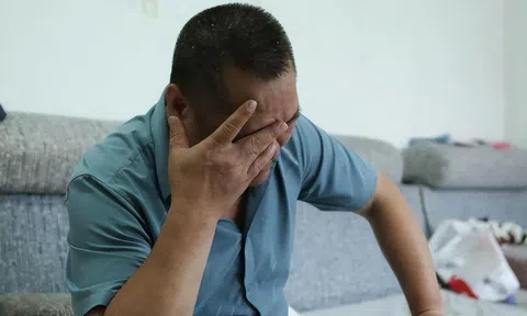 Mang 14,7 tỷ đồng tiền đền bù đất đi gửi tiết kiệm, 1 năm sau đến rút thì ngân hàng thông báo: Chúng tôi đã giúp ông đầu tư bảo hiểm