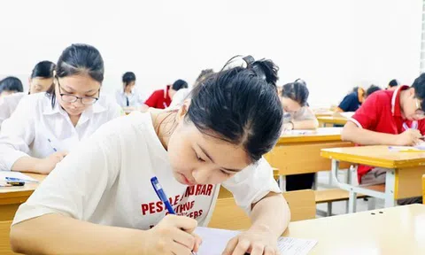 Tỉ lệ chọi vào lớp 10 Hà Nội khiến phụ huynh mất ăn, mất ngủ: Chuyên gia tư vấn nóng
