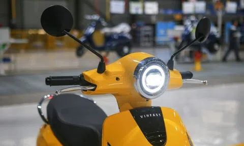 Toàn bộ shipper và xe ôm công nghệ tại TP.HCM dự kiến dùng xe máy điện