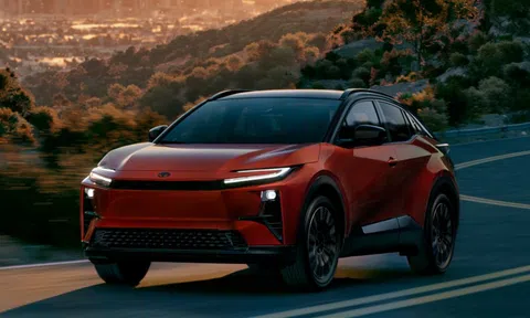 Toyota C-HR quay trở lại thị trường Mỹ với cấu hình thuần điện