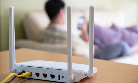 Đặt bộ phát Wifi ở vị trí này, chẳng trách mạng vừa kém, vừa chập chờn: Rất nhiều nhà đang làm!