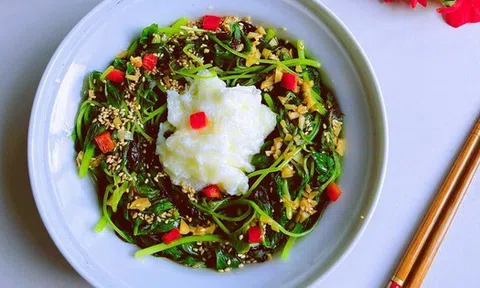 3 món ăn từ loại rau giúp gan khỏe, bảo vệ tim: Rất rẻ lại mệnh danh là "viên hồng ngọc" trong các loại rau