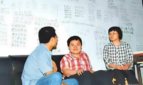 Thiên tài vật lý 17 tuổi được tung hô hết mực, 13 năm sau trắng tay: Ai là người có lỗi?
