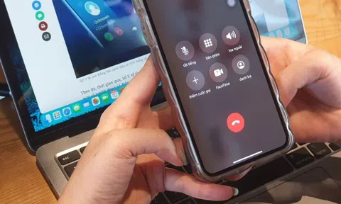 Nam sinh 2005 ở Hà Nội vừa chuyển khoản 500 triệu đồng vào tài khoản lạ thì phát hiện bất thường, lập tức trình báo công an