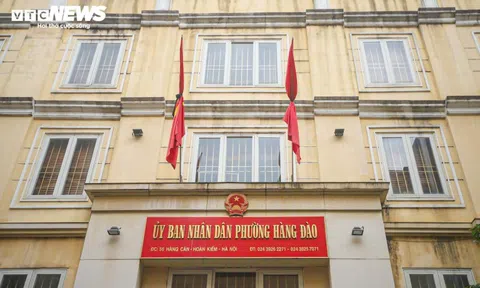 Hà Nội đồng loạt treo cờ rủ tưởng niệm nguyên Chủ tịch nước Trần Đức Lương