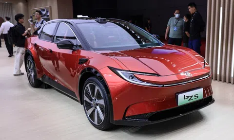 Chi tiết CUV thuần điện Toyota bZ5, đối thủ mới của Tesla Model Y