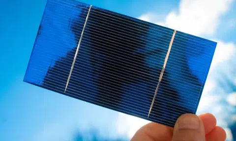 Thử nghiệm tấm pin năng lượng mặt trời của tương lai mạnh gấp 1.000 lần