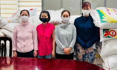 Công an Hà Nội khám xét khẩn cấp tiệm gạo Tuyết Kỳ, khởi tố bà chủ cửa hàng