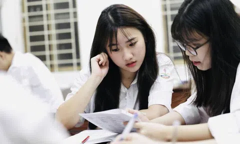 3 ngành học lương cao, không lo thất nghiệp phù hợp nữ giới học giỏi Toán