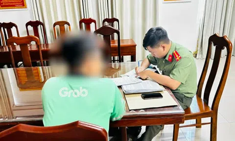 Nghe nhân viên Techcombank báo tài khoản lâu không dùng có 1,7 tỷ đồng chuyển vào, tài xế Grab kiểm tra ứng dụng ngân hàng rồi báo công an