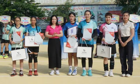 Hà Tĩnh: Khai mạc Giải bóng chuyền nữ tranh cúp Trần Kim Xuyến lần thứ V