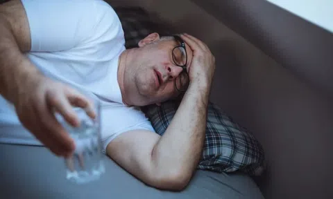 Ung thư có thể 'phát ra' 2 dấu hiệu này vào ban đêm, ai cũng nên biết để cảnh giác