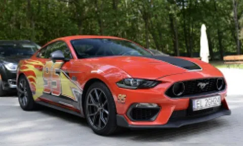 Xe cơ bắp Ford Mustang Mach 1 lấy cảm hứng từ phim Disney