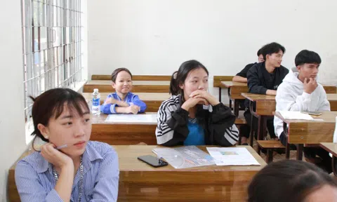 Nguyễn Văn Thiện - ‘dũng sĩ tí hon’ giữa Kỳ thi tốt nghiệp THPT