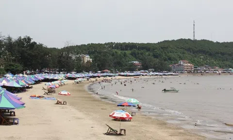 Đôi nam nữ ăn uống, chụp hình trước khi tử vong ở biển Đồ Sơn: Danh tính nạn nhân