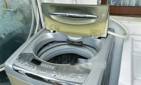 2 "góc khuất" máy giặt khiến quần áo càng giặt càng bẩn, 90% người không hề biết