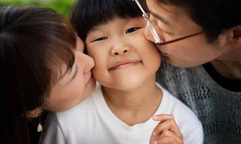 "3 Ít – 3 Nhiều": Bí quyết dạy con CỰC ĐỈNH, chưa từng tiết lộ của cha mẹ có tầm nhìn vượt trội