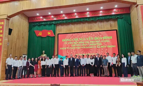 Phó Thủ tướng Nguyễn Hòa Bình: Lâm Đồng mới phải đảm bảo dịch vụ công thông suốt, hiệu quả