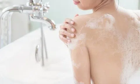Đừng làm 7 điều khi tắm vào mùa hè! Hầu hết mọi người đều làm hai điều này mỗi ngày