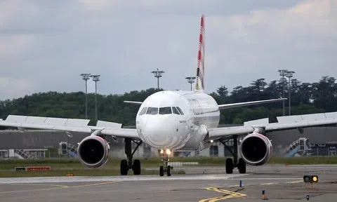 Hé lộ tình tiết đau lòng vụ người đàn ông bị hút vào động cơ máy bay tử vong