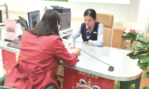 Chồng qua đời để lại sổ tiết kiệm 500 triệu đồng, vợ đi rút phát hiện còn 0 đồng, ngân hàng: "Chúng tôi có lỗi nhưng không chịu trách nhiệm"