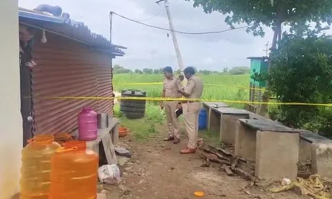 Người đàn ông bị đâm tử vong vì xin thêm thịt gà trong đám cưới