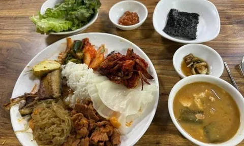 Người phụ nữ bị chủ quán buffet mắng mỏ vì ăn quá nhiều