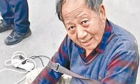 Chủ tịch sở hữu khối tài sản hơn 364 tỷ đồng bỗng phá sản, phải ra đường ăn xin: 20 năm trước ruồng rẫy vợ con, ngày trở về nghe quý tử nói 1 câu mà nghẹn lòng