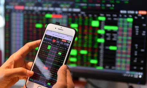 VN-Index trở lại mốc 1.500 điểm sau hơn 4 năm
