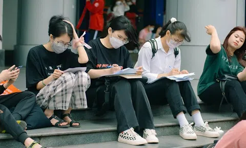 6 lĩnh vực đang bị cảnh báo vì nguy cơ thất nghiệp cao, nhiều cha mẹ vẫn tin tưởng, cho con theo học mà không cân nhắc kỹ