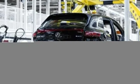 Mercedes xác nhận dừng sản xuất xe điện tại Mỹ