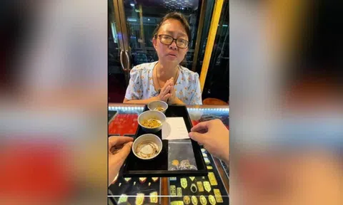Người phụ nữ khiếm thính mang vàng đi bán, câu chuyện phía sau khiến ai nấy xót xa