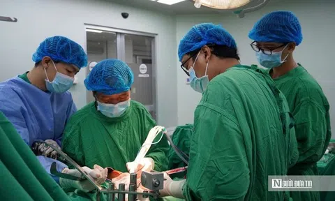 Lần đầu tiên thực hiện cắt gan bằng dao mổ siêu âm CUSA tại Bệnh viện Đa khoa TƯ Cần Thơ
