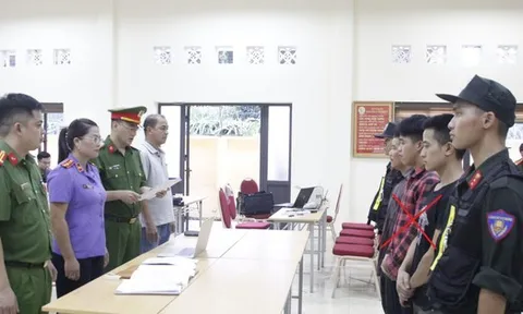 Khởi tố 42 bị can trong vụ "vàng tặc" quy mô lớn