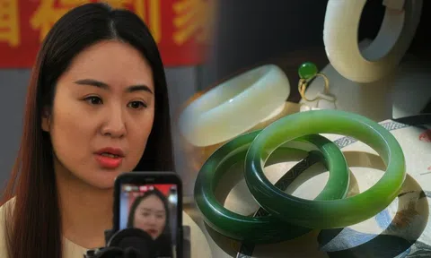 Streamer bán vòng ngọc bích 4,3 triệu đồng, giảm giá 50% hút 134 nghìn người theo dõi: Trong chớp mắt, hàng chợ biến thành "đồ quý", có cả giấy kiểm định