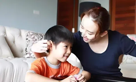 Lạ chưa: Cha mẹ dùng 5 câu này mắng, con không oán giận mà con thay đổi theo hướng tốt!
