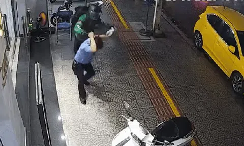CLIP: Hành vi của đối tượng trước khi cướp tiệm vàng ở Đà Nẵng