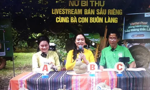 Nữ Bí thư xã livestream bán sầu riêng: Khi niềm tin được "chốt đơn"