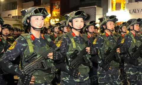 Hơn 40.000 người tham dự buổi sơ duyệt diễu binh, diễu hành A80