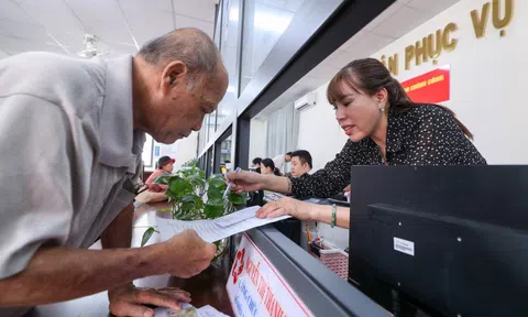 TP HCM: Công chức cấp xã được ủy quyền ký chứng thực bản sao, hợp đồng đất đai