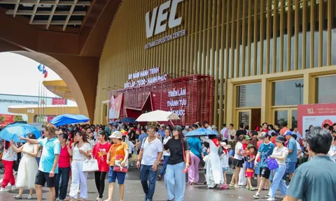 Triển lãm thành tựu đất nước đón gần 2 triệu lượt khách tham quan