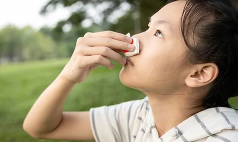 Bé gái 8 tuổi liên tục chảy máu cam, thủ phạm đến từ đồ vật nhà nào cũng có